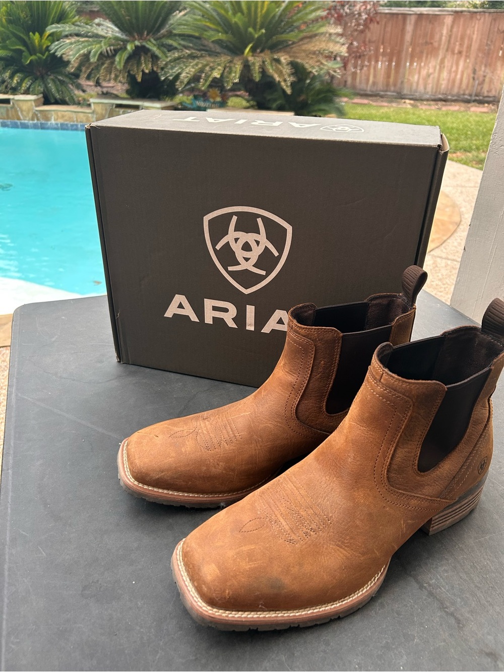 Men’s Size 13- Ariat Rustic Brown Leather Chelsea Western Boots